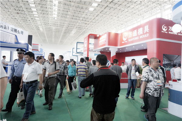 萬通模具盡展風(fēng)彩