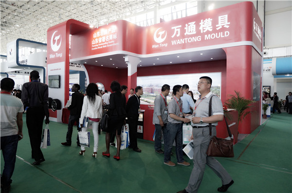 萬通模具盡展風(fēng)彩